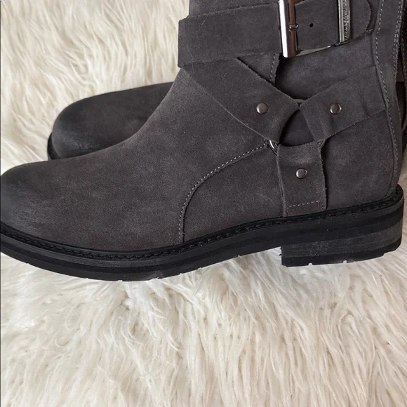 Karl Lagerfeld Gray Men's Suede Leather Boots Size 9.5 NWOT